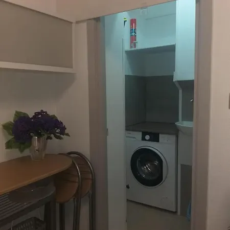 Apartamento En Centrico Comodo Y Bien Ubicado *
