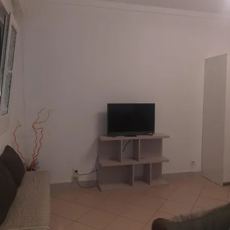 Apartamento En Centrico Comodo Y Bien Ubicado * Castro Urdiales